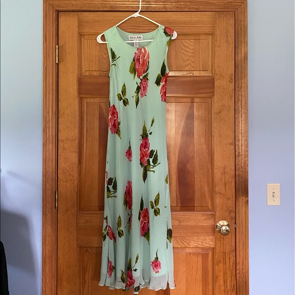 Seafoam green lined dress - Picture 2 of 5